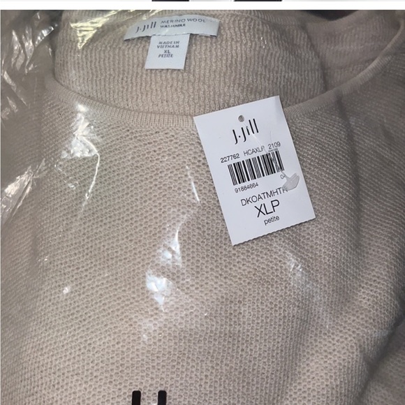 Wool sweater - Picture 6 of 7